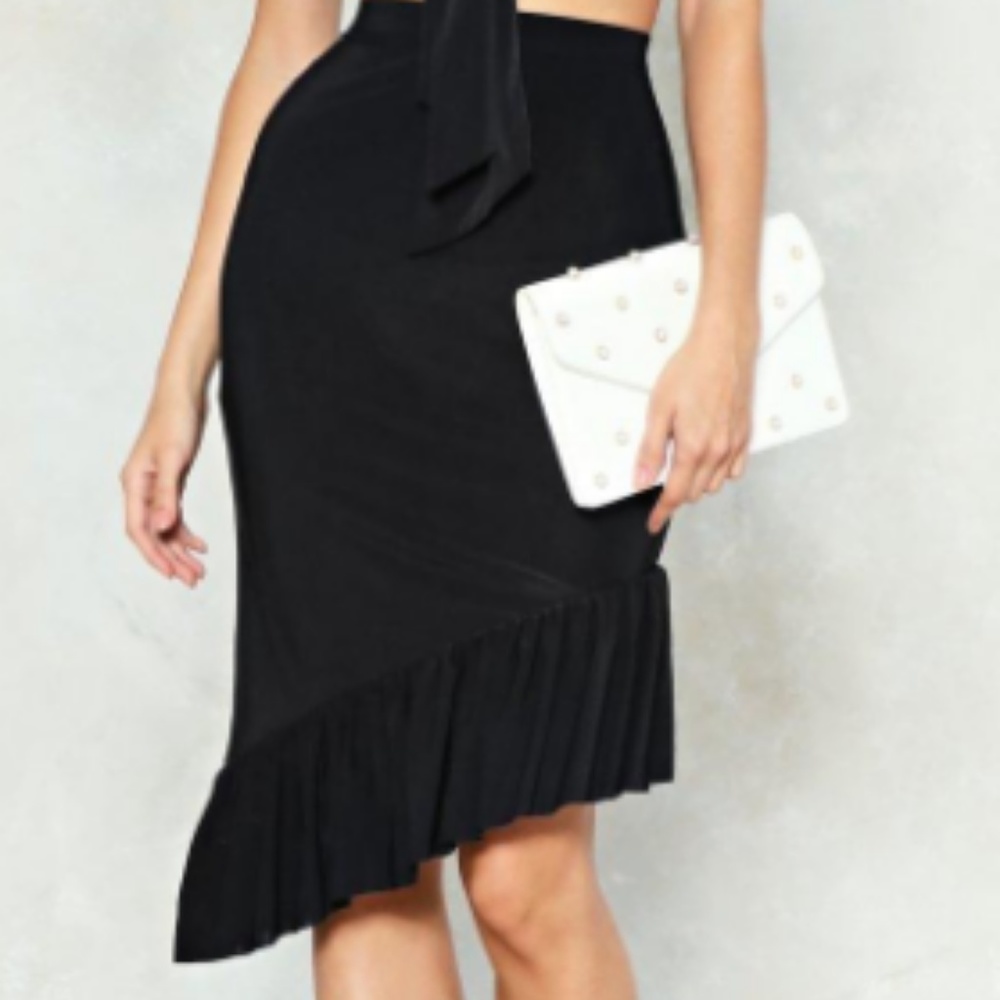 NASTY GAL crop top and skirt set - Picture 2 of 5